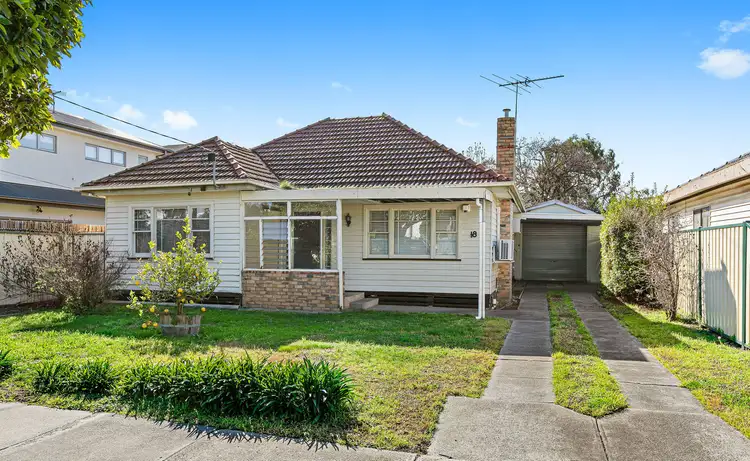 Main view of Homely house listing, 18 Primula Avenue, Brooklyn VIC 3012