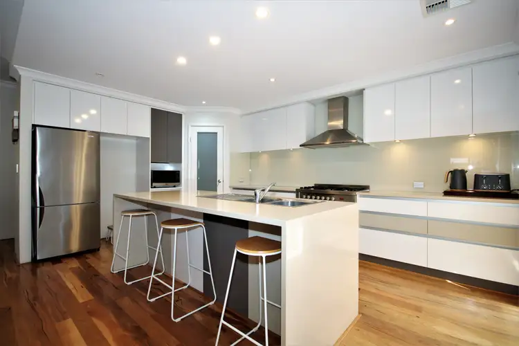 Fifth view of Homely house listing, 2 Braddon Way, Millbridge WA 6232