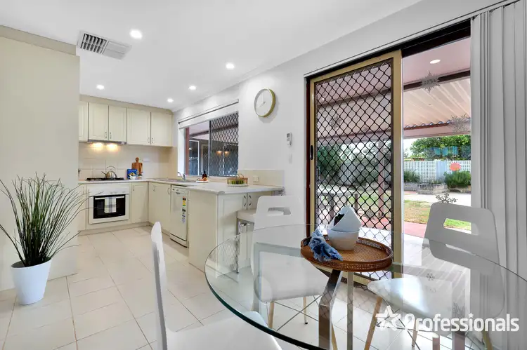 64 Murdoch Road, Thornlie WA 6108