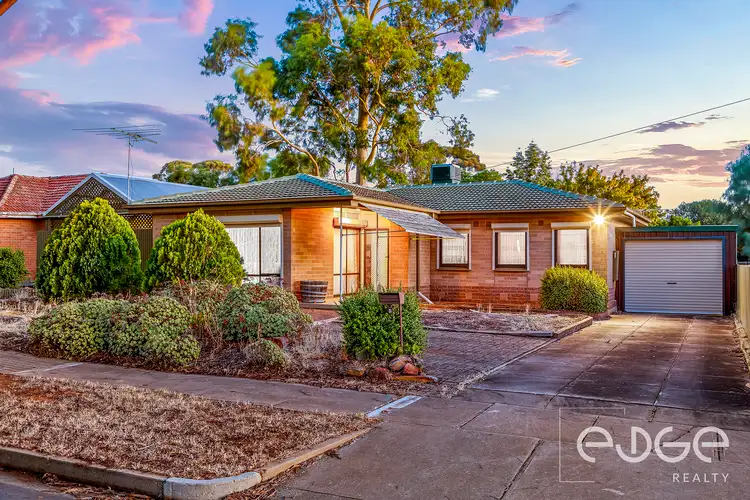 8 St Leonard Crescent, Elizabeth Downs SA 5113