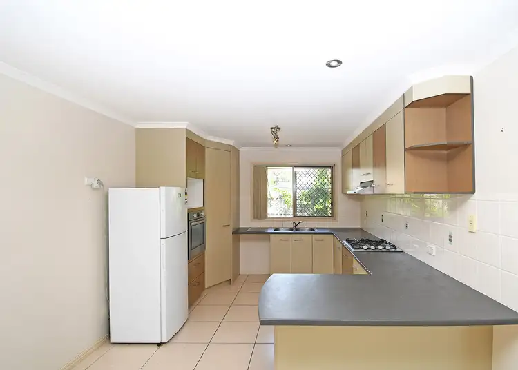 Fifth view of Homely house listing, 27 Topaz Circuit, Urangan QLD 4655