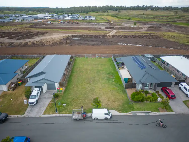 40 Paterson Road, Walloon QLD 4306