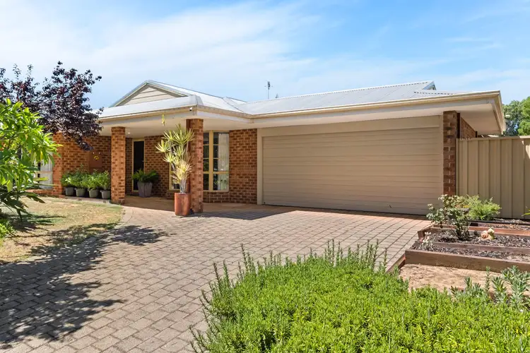 7 Balmain Road, Greenmount WA 6056