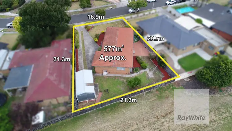 Third view of Homely house listing, 32 Linacre Crescent, Gladstone Park VIC 3043