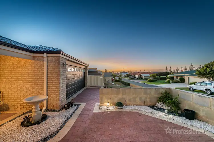 Fourth view of Homely house listing, 7 Dartmouth Circle, Quinns Rocks WA 6030