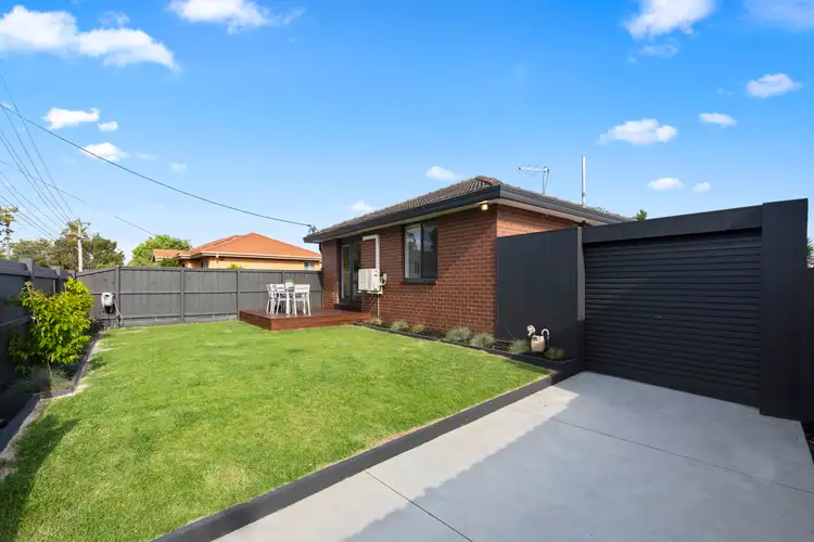 Main view of Homely unit listing, 1/22 Follett Road, Cheltenham VIC 3192