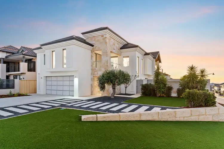 18 Romano Crescent, Iluka WA 6028