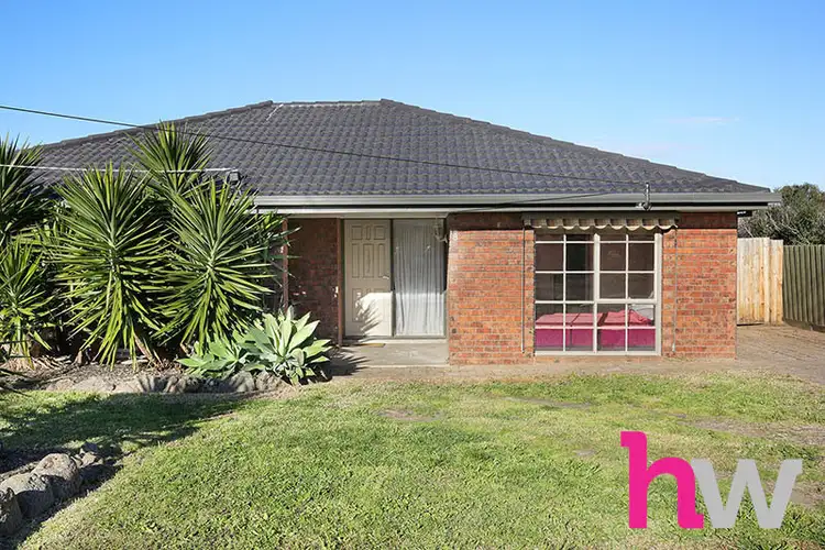 8 Hansen Drive, Grovedale VIC 3216