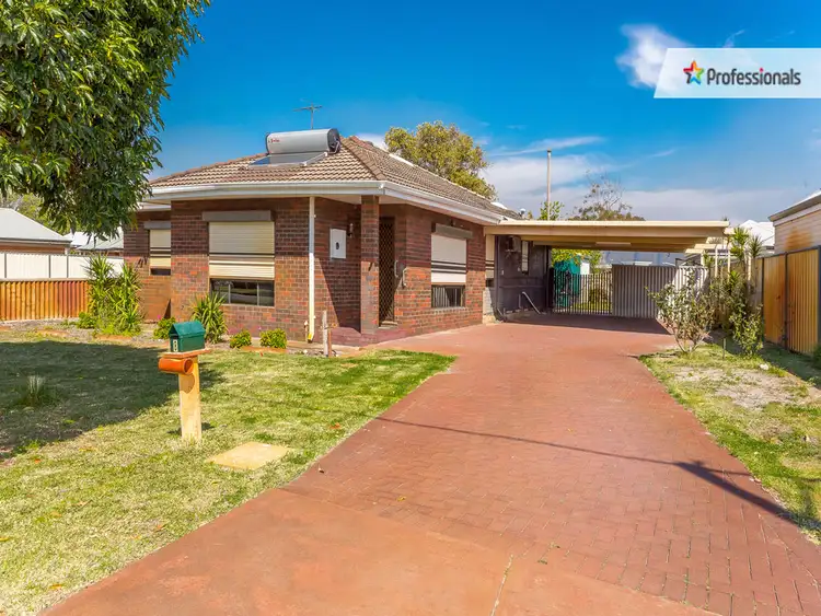 8 Longhurst Way, Queens Park WA 6107