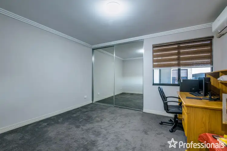 Fifth view of Homely house listing, 2 Helena Way, Landsdale WA 6065