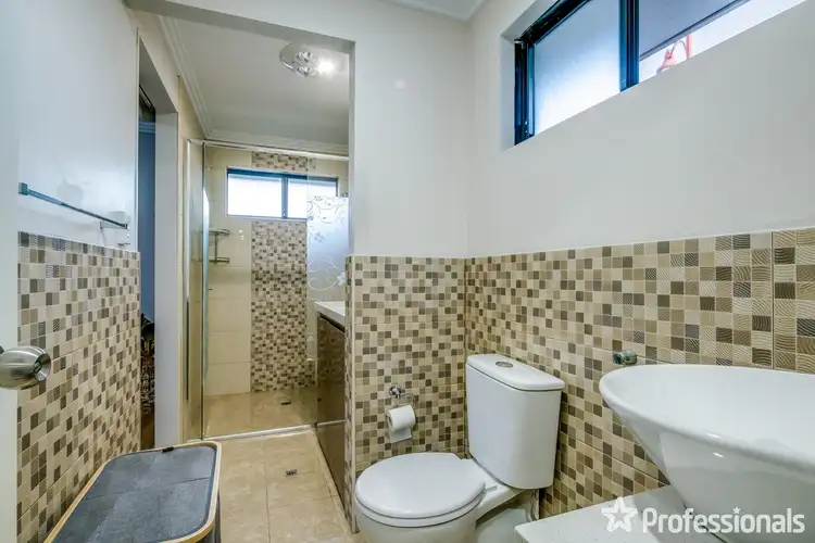 Sixth view of Homely house listing, 2 Helena Way, Landsdale WA 6065