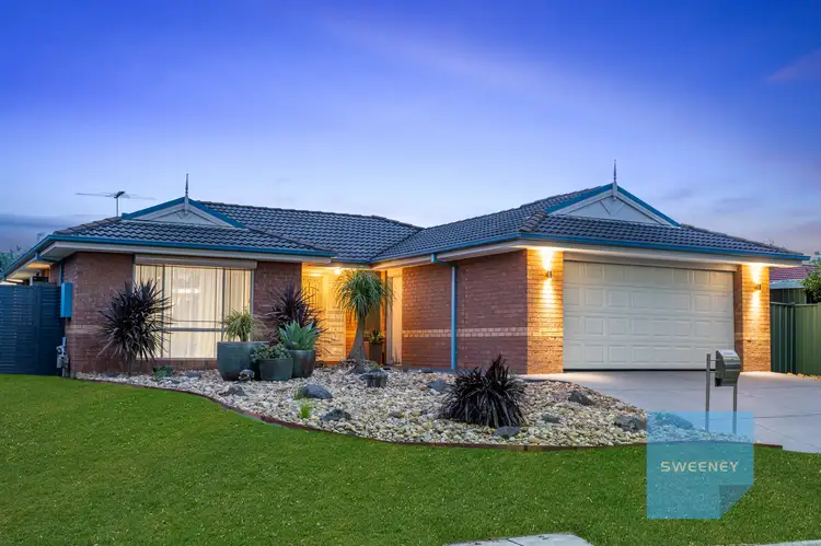 11 Fairweather Drive