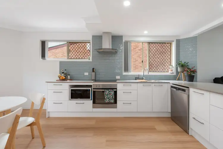 2/50 Brookfield Road, Kedron QLD 4031