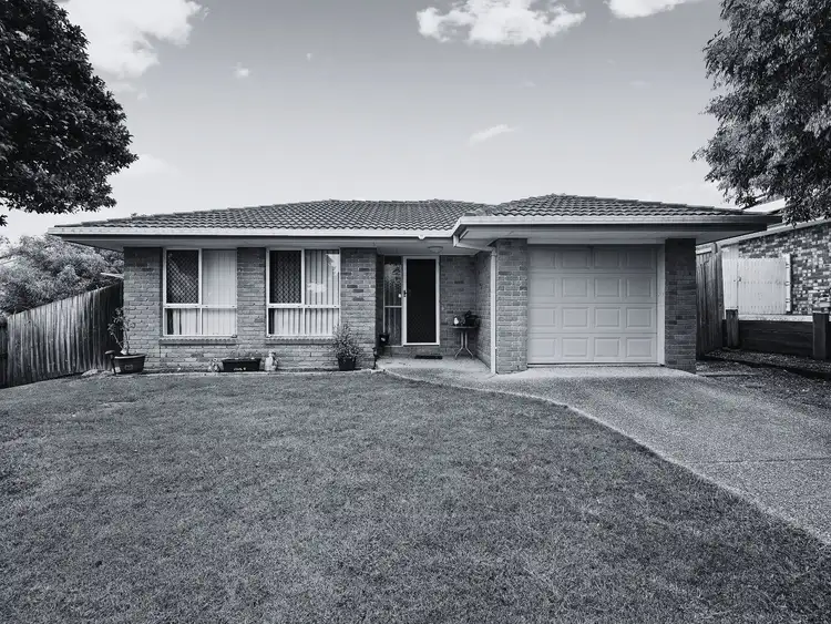 18 Dianthus Place, Flinders View QLD 4305
