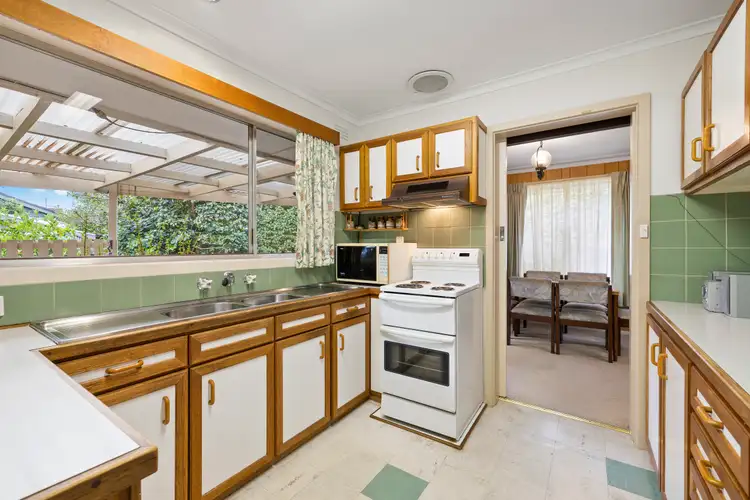 Third view of Homely house listing, 6 Ida Court, Vermont VIC 3133