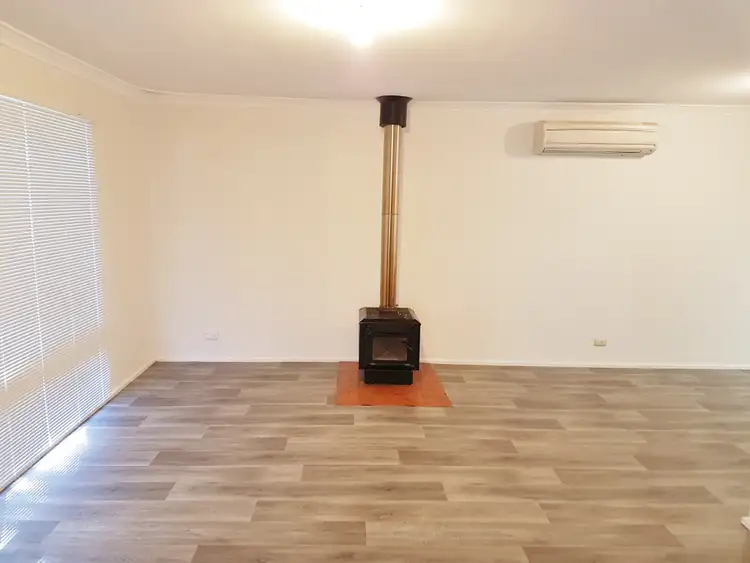 Fifth view of Homely house listing, 2 Ixora Place, Pinjarra WA 6208
