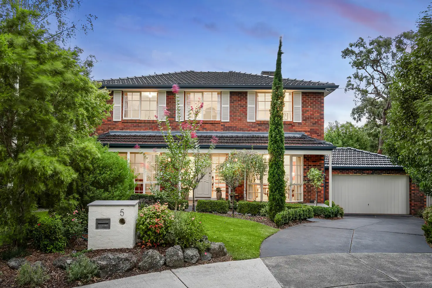 Main view of Homely house listing, 5 Kings Lynn Place, Wheelers Hill VIC 3150