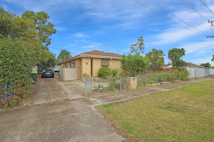 2 Shirley Street, Horsham VIC 3400