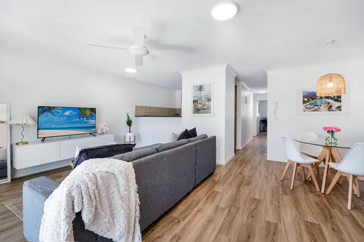 Fifth view of Homely apartment listing, 2/16 Stanhill Drive, Chevron Island QLD 4217