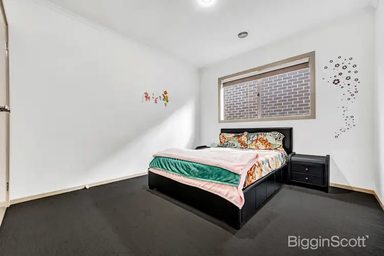 Fifth view of Homely house listing, 4 MANNING CIRCUIT, Tarneit VIC 3029
