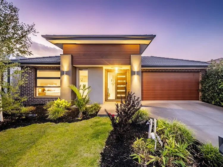 5 Hartland Drive, Cranbourne North VIC 3977