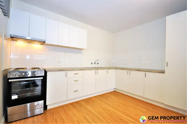 28/2 Pengilly Road, Orelia WA 6167