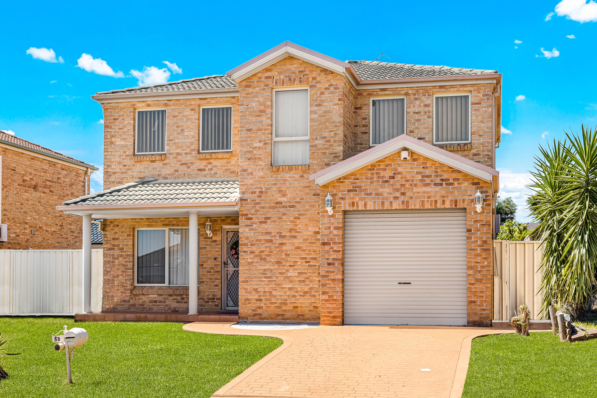 8B Stella Drive, Green Valley NSW 2168