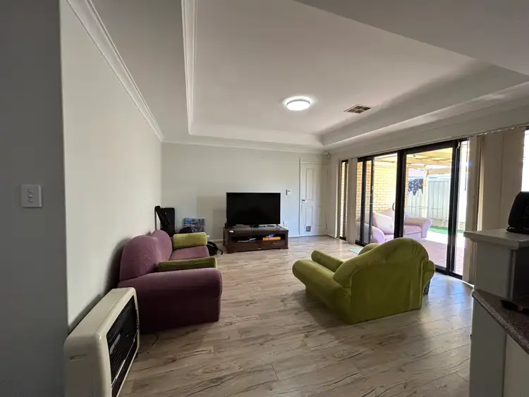 Fifth view of Homely villa listing, 2/393 Belmont Avenue, Cloverdale WA 6105