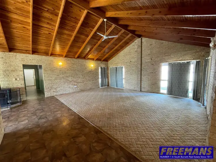 142 Malar Crescent, Nanango QLD 4615