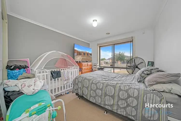 Third view of Homely house listing, 40 Karinya Close, Werribee VIC 3030