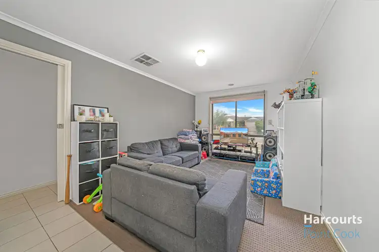 Fifth view of Homely house listing, 40 Karinya Close, Werribee VIC 3030
