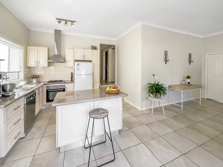 Third view of Homely unit listing, 5/127 Hanley Street, Gundagai NSW 2722