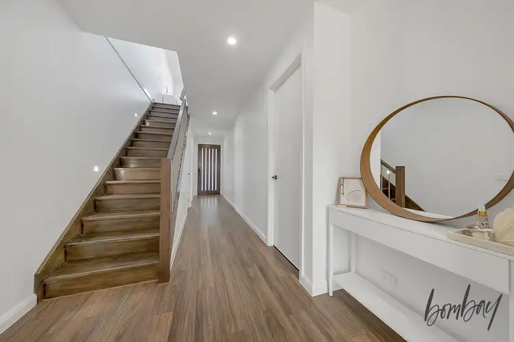 Second view of Homely house listing, 6 Bowenia Avenue, Craigieburn VIC 3064
