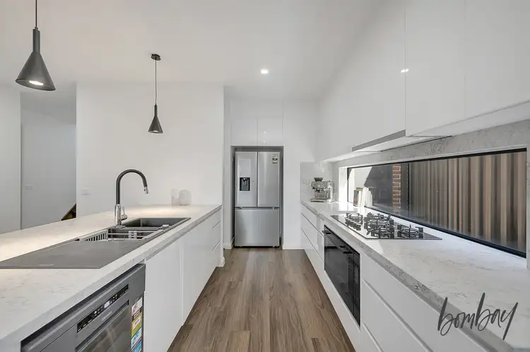 Fourth view of Homely house listing, 6 Bowenia Avenue, Craigieburn VIC 3064