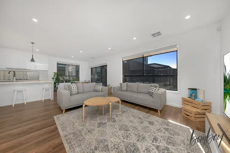 Fifth view of Homely house listing, 6 Bowenia Avenue, Craigieburn VIC 3064