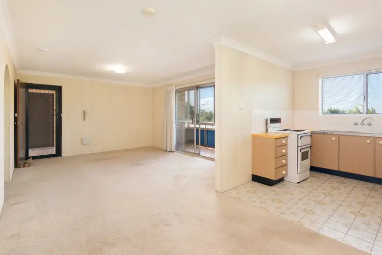 Fifth view of Homely unit listing, 4/23 Denham Street, Clayfield QLD 4011