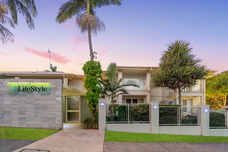 11/27-29 Gordon Street, Labrador QLD 4215