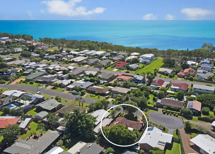 Second view of Homely house listing, 15 Granada Court, Point Vernon QLD 4655