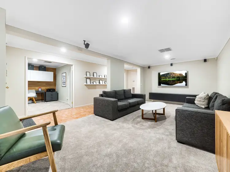 52 Miralie Way, Cranbourne West VIC 3977