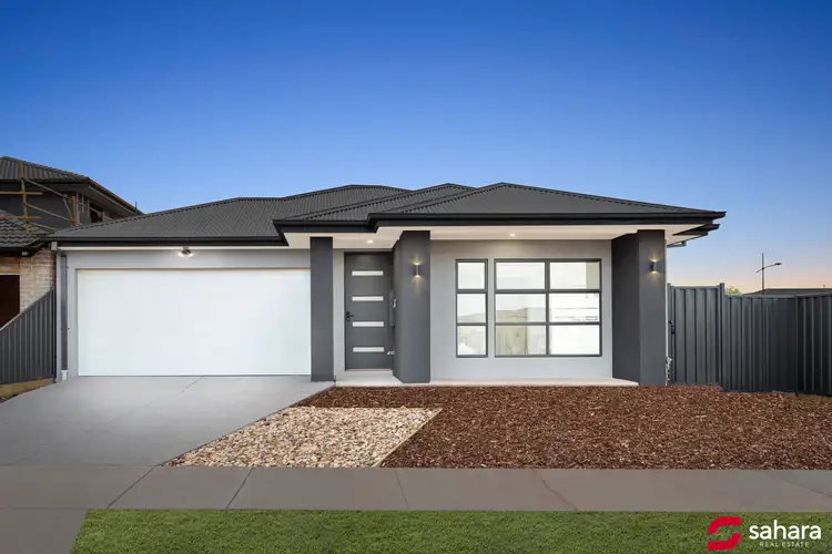 2 Derrimut Street, Rockbank VIC 3335