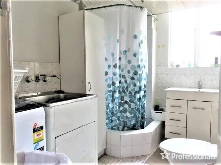 Seventh view of Homely unit listing, 4/5 Thornton Street, Surfers Paradise QLD 4217