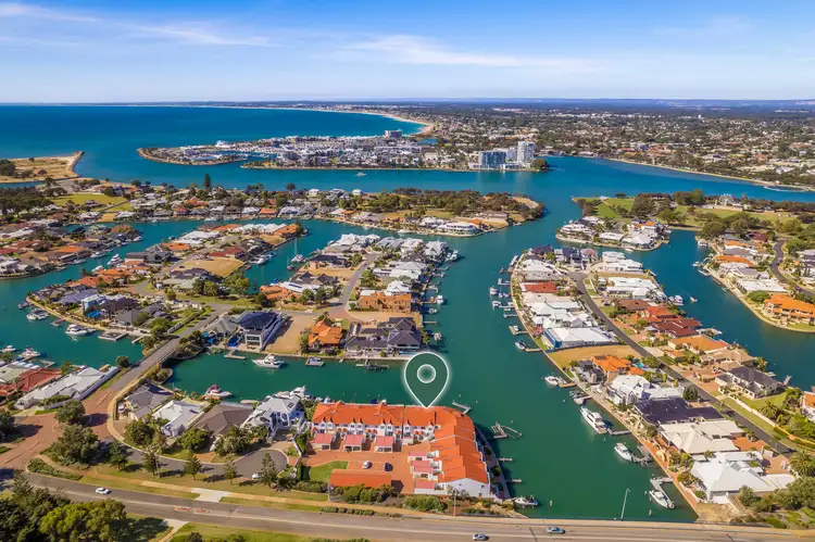 8/20 Baruna Court, Halls Head WA 6210