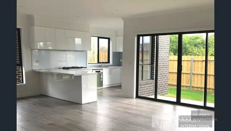 25 Rosebank Avenue, Clayton South VIC 3169