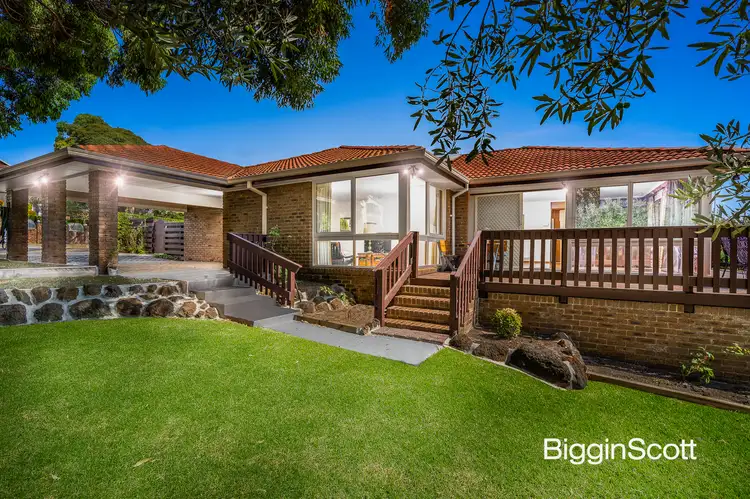 1 Craig Hill Drive, Wheelers Hill VIC 3150