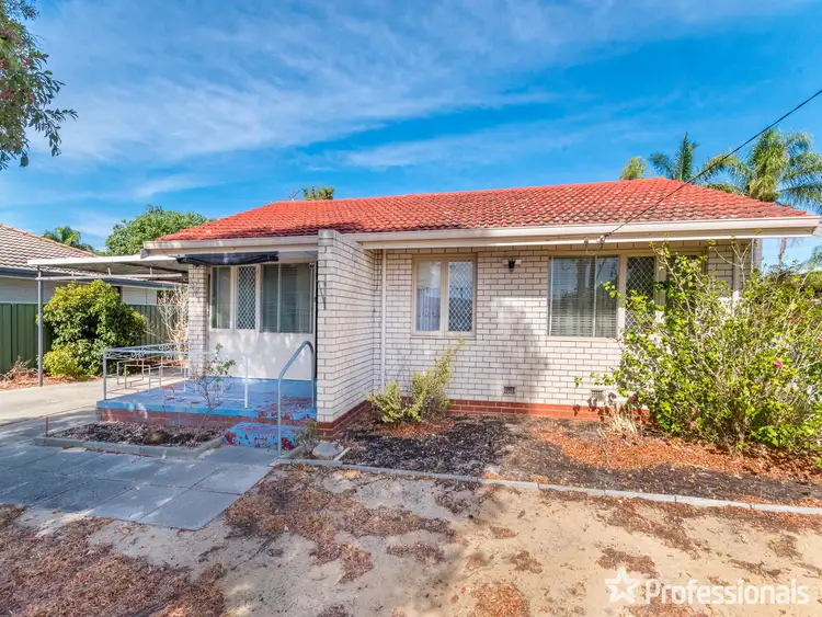 Second view of Homely house listing, 37 Willowmead Way, Kelmscott WA 6111