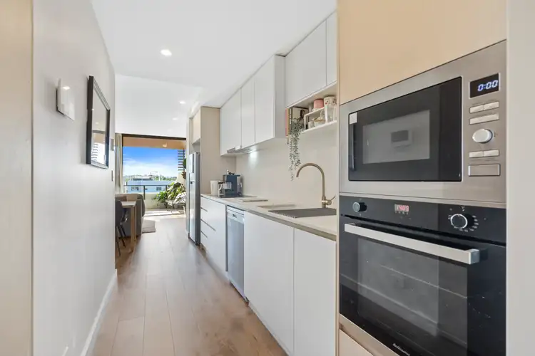 Fifth view of Homely apartment listing, 8/72 Bride Street, Wynnum QLD 4178