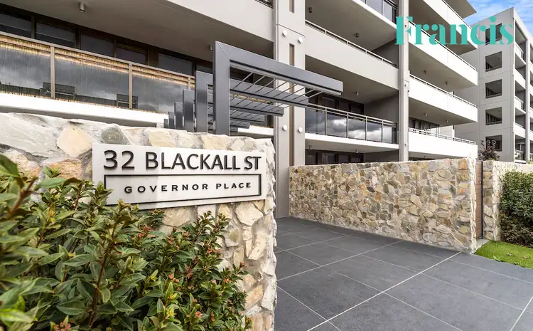 32 Blackall St