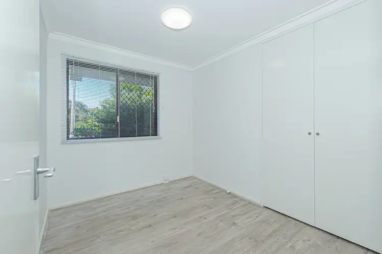 Fifth view of Homely semi-detached listing, 4B Markham Way, Swan View WA 6056