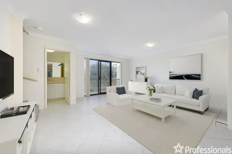 Fourth view of Homely house listing, 10 Ski Court, Port Kennedy WA 6172