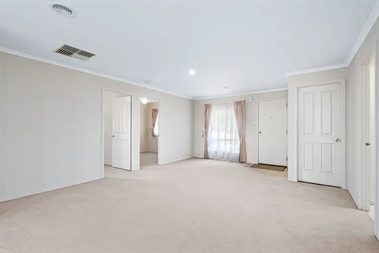 Second view of Homely house listing, 2 Sandon Circuit, Forest Hill VIC 3131